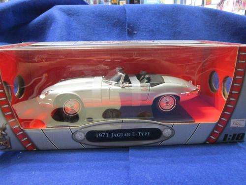 Road Signature Collection - 1971 Jaguar E-Type -  1:18 Scale