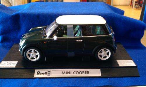 Die Cast - Mini Cooper - Revell - Scale 1:12