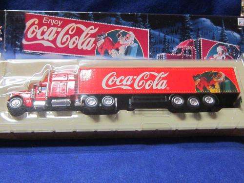 Limited edition Coca-Cola Christmas Truck 1:64 Scale