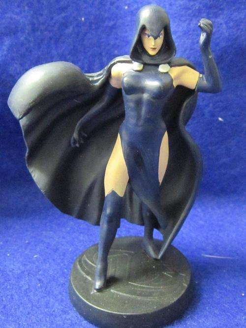 DC  collectable figurine -Raven - AZI8575  +/- 10cm