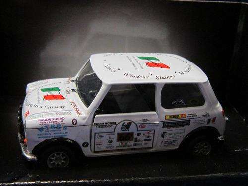 Corgi -Classic Mini Team 66 Italian Job Rally 2005 - Ltd Edition  - Scale 1/36