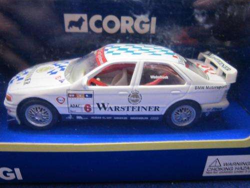 Corgi - BMW 320i (Style B) 1/43 Scale