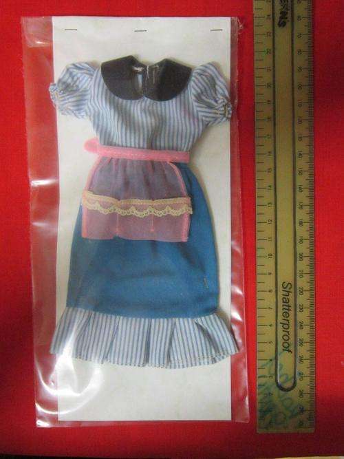 Doll outfit 28