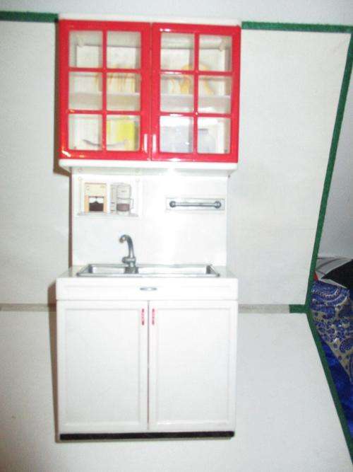 Barbie size Kitchen unit - no manufactures marking good quality though