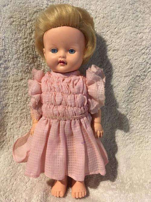 Vintage Pedigree Doll Circa 1950's / 60's +-26cm