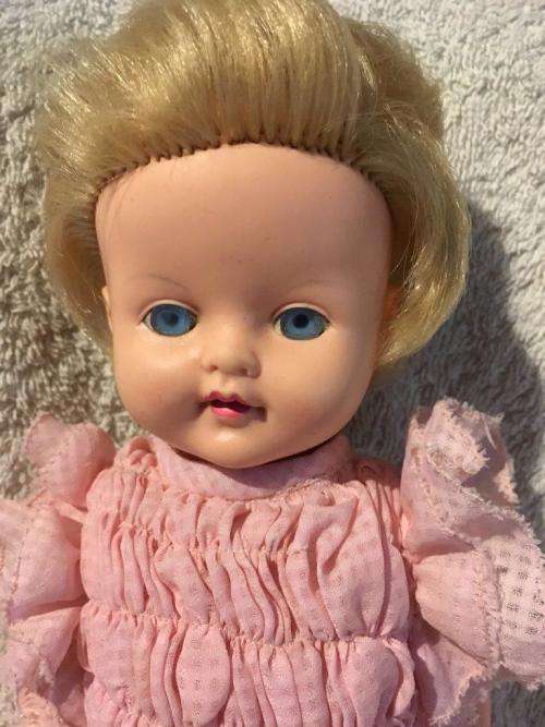 Vintage Pedigree Doll Circa 1950's / 60's +-26cm