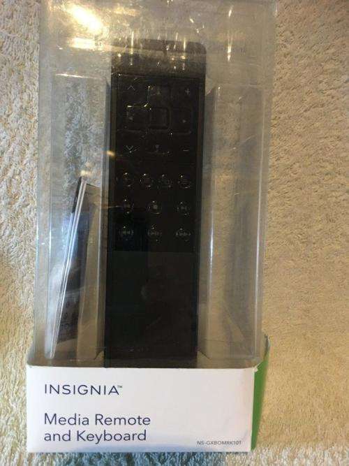 Xbox ONE - Insignia Media Remote and Keyboard
