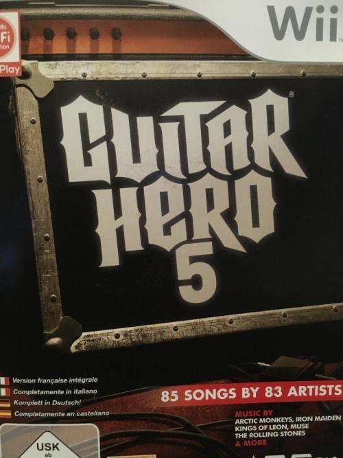 Wii - Guitar Hero 5