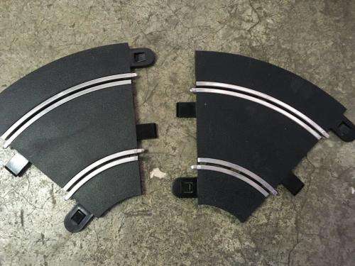 Scalextric Sports - 2 x Half R1 Corners 1:32 Scale