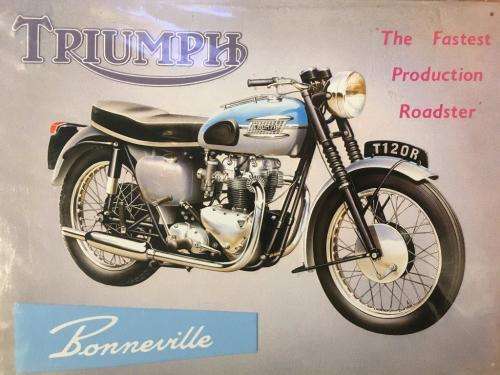 Triumph Bonneville - Metal / Tin  Sign 410mm x 300mm (New)