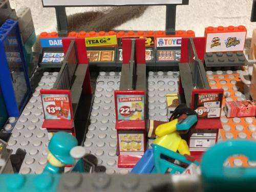 Little Checkers Shop + Truck (See pictures)