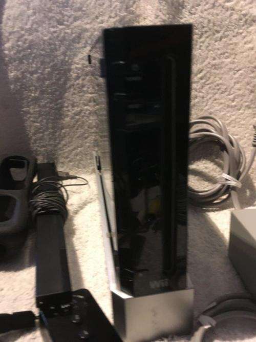 Nintendo Wii - Black, Controller, Nunchuck, PSU, Sensor, Cables Stand, Silicone Controller Sleve
