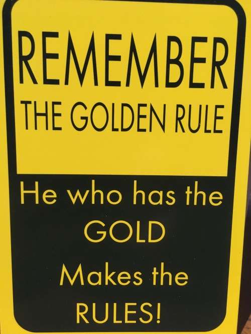 Post Card - Remember The Golden Rule He Who Has The Gold Makes The Rules - Made In U.S.A. (N.O.S)