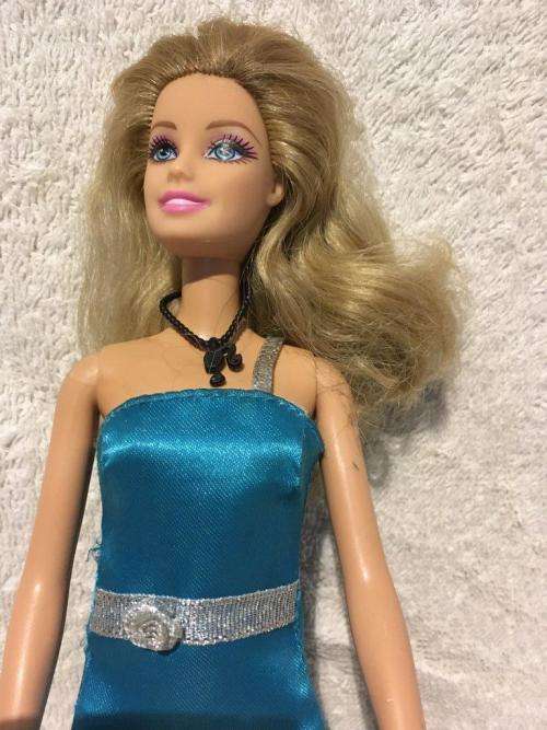 Barbie Mattel Doll 2010