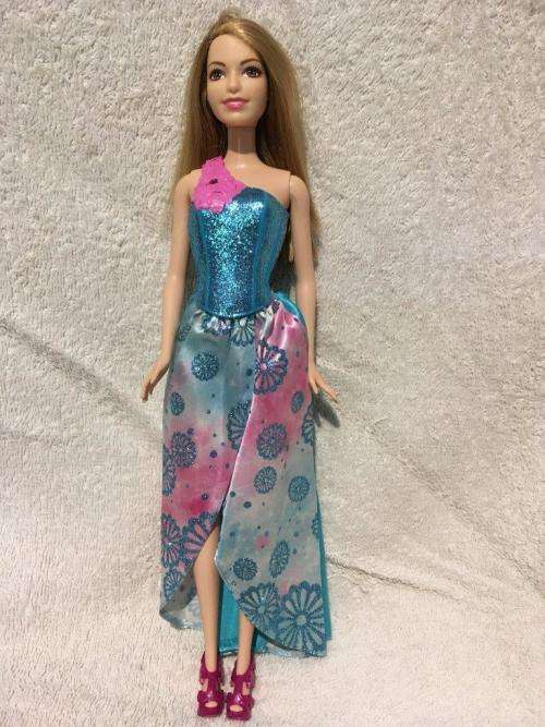 Barbie Mattel Doll 2011