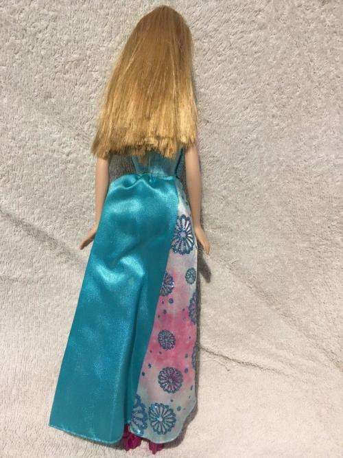 Barbie Mattel Doll 2011