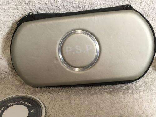 Sony PSP 1004  + Carry Case Charger 5 Games 32mb Memory Card