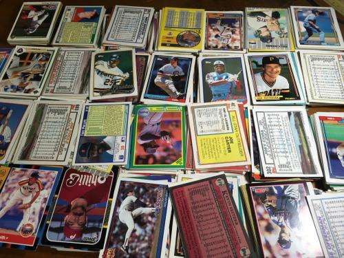 Vintage Baseball Cards Topps, Donnruss + Other make 850 Cards Circa 1990's
