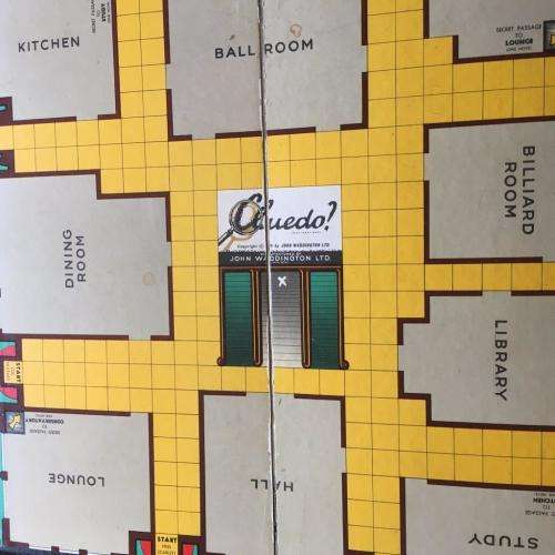 Vintage Cluedo - Circa 1950`s The Great Detective Game - Waddingtons - Wooden & Metal Pieces