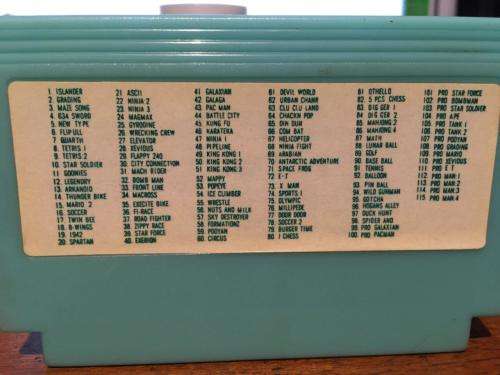 Famicom Famiclone - 115 in 1  (See pictures for titles) Retro