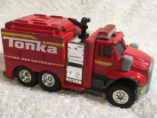 Tonka Fire Truck - Hasbro 2012 Rubber Wheels +-9cm LOng