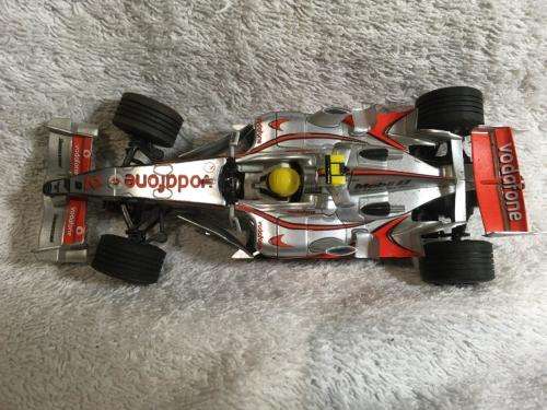 SCX - F1 McLaren Vodafone MP4-21 - 1:32 Scale