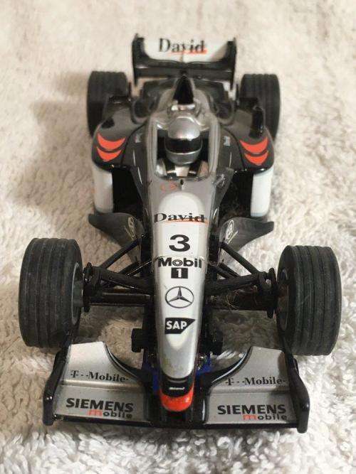 Scalextric - F1 Mercedes Mclaren - David 1:32 Scale