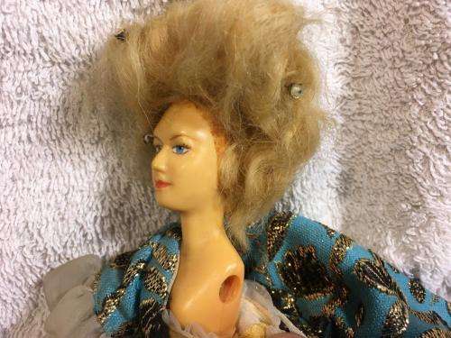 Vintage Peggy Nesbit Queen Elizabeth I P/600 + other Peggy Nesbit doll