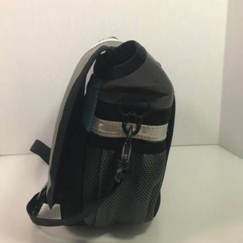 Nintendo Wii - Messenger Carry Bag Silver & White Nintendo Wii Console Game System