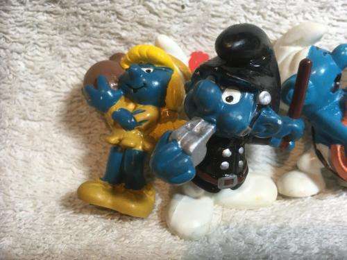 Vintage Peyo Smurfs  x 4 set 1 1970's - 1980's (Old Toy Shop Find)
