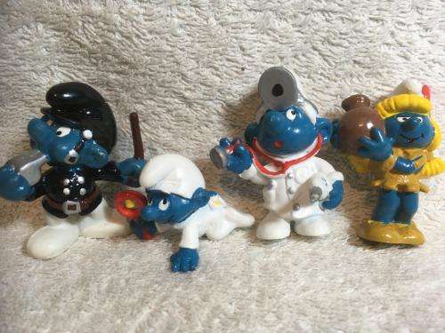 Vintage Peyo Smurfs  x 4 set 2 1970's - 1980's (Old Toy Shop Find)