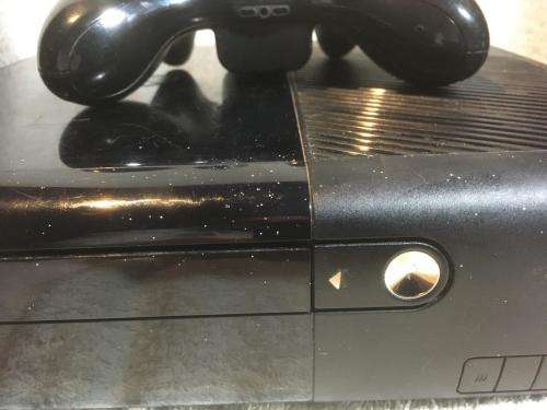 Xbox 360E Console Black 500 Gig Hard Drive Controller, PSU + HDMI Cable