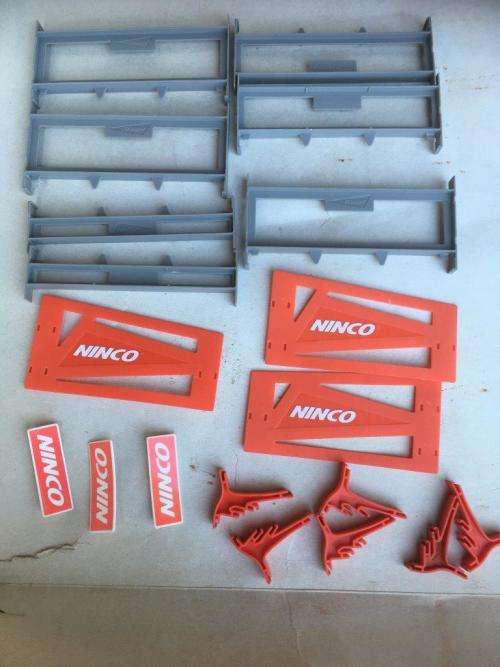 Ninco - Job lot Bridge supports and advertising 19 pieces 1:32 Scale