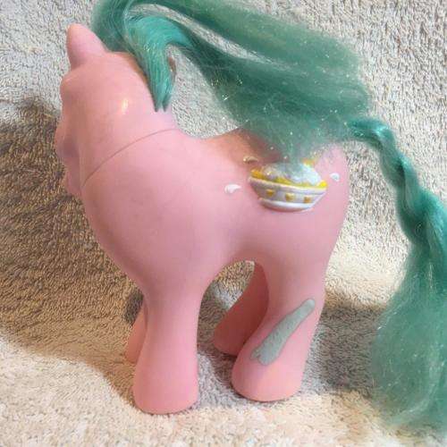 Vintage My Little Pony Banana Surprise Hasbro 87 Made In Hong Kong