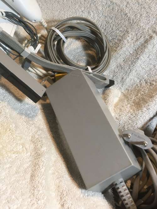 Nintendo Wii - White, Controller, Nunchuck, PSU, Sensor, Cables, Silicone Controller Sleve