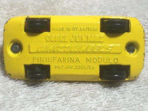 Vintage Corgi Juniors Whizzwheels Pininfarina Modulo made in GT Britain +-7.5cm long