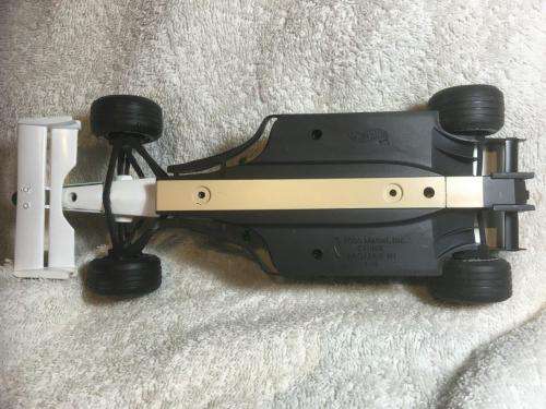 Hotwheels - Jaguar R1 1:18
