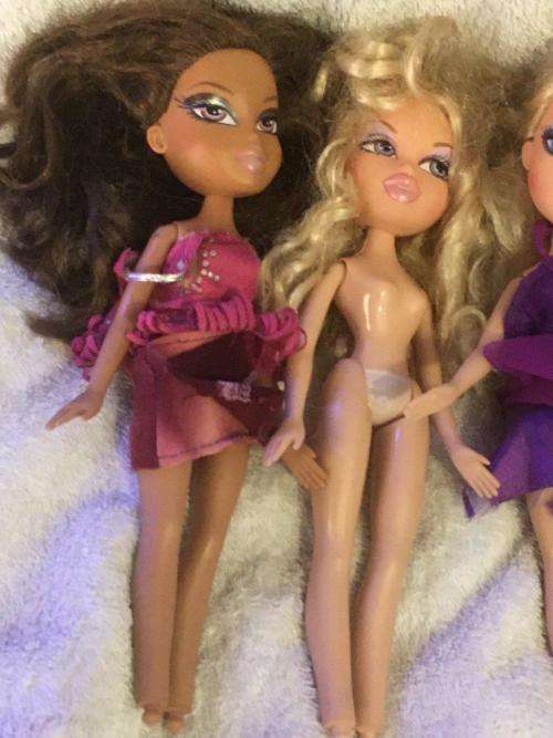 Bratz MGA 2001 - Job lot no2 - 5 Dolls - See pictures and description