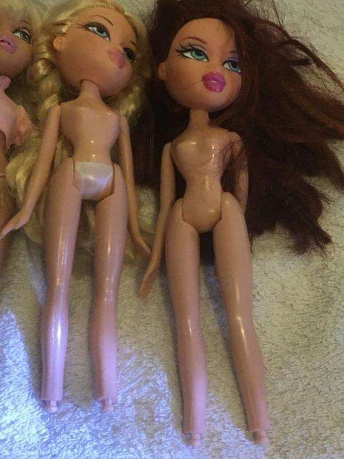 Bratz MGA 2009 - Job lot no2 - 5 Dolls - See pictures and description