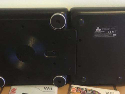 Wii - DJ Hero Deck + DJ Hero 1 & 2