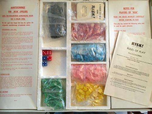 Vintage Risk - Parker Brothers  -  Circa 1960`s