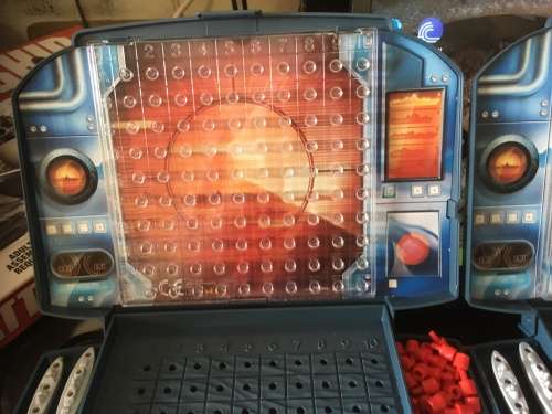 Vintage Battleship Milton Bradley - Made in Republic of Ireland