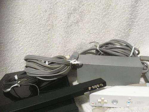 Nintendo Wii - Black, Controller, Nunchuck, PSU, Sensor, Cables -