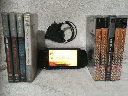 PSP 3004, 512MB Memory Card Charger, 5 Games + 4 UMD Music videos