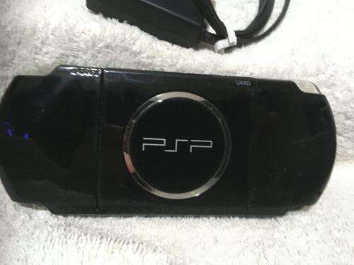 PSP 3004, 512MB Memory Card Charger, 5 Games + 4 UMD Music videos