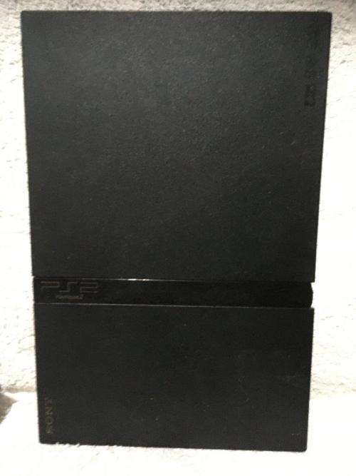 Playstation 2 - Black Slim Line Console c/w 1 x Original Controller, AV + Power Cable 1 x Game