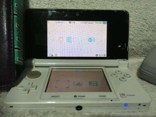 Nintendo 3DS - White with charger and  Carry case
