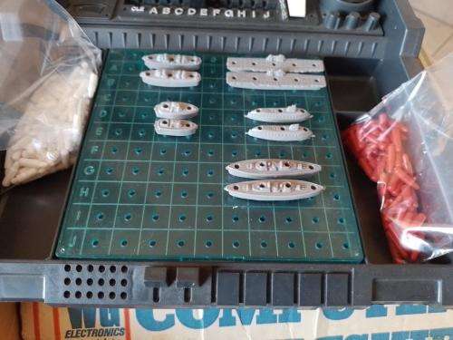 Vintage Electronic Battleship WG Electronics Made in New Zeeland  - See Deescription