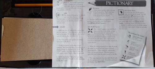 Pictionary the Game of Quick Draw - Prima Toys
