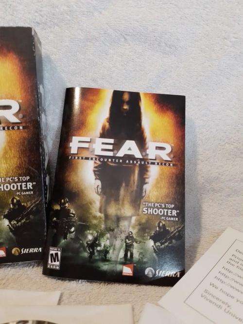 PC - FEAR First Encounter Assault Recon (Boxed)